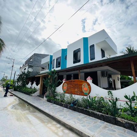 Hostal Brisas Del Mar Puerto Villamil Exterior foto