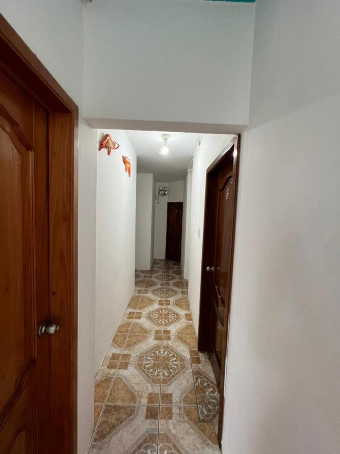 Hostal Brisas Del Mar Puerto Villamil Exterior foto